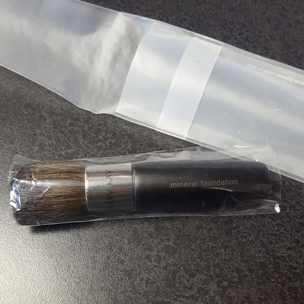 Foundation brush